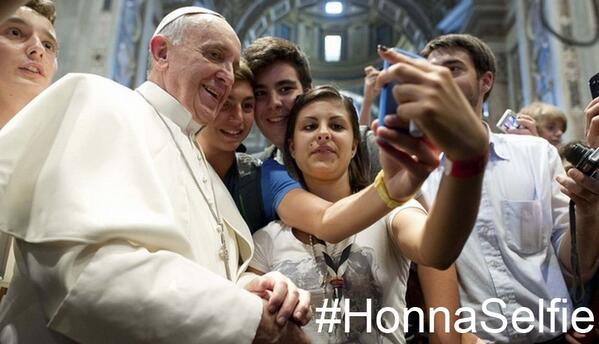 HonnaPub's tweet photo. ¡Dale Panchito, copate para la selfie! #HonnaSelfie http://t.co/eBoflmta9S