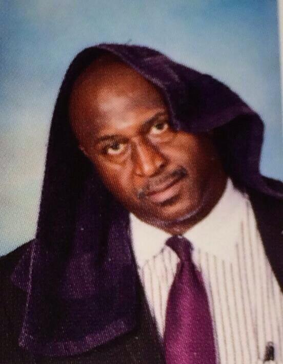 AliOop15's tweet photo. When a nigga owe you money but he cashing out on the dollar menu http://t.co/HUGxhyKiKm