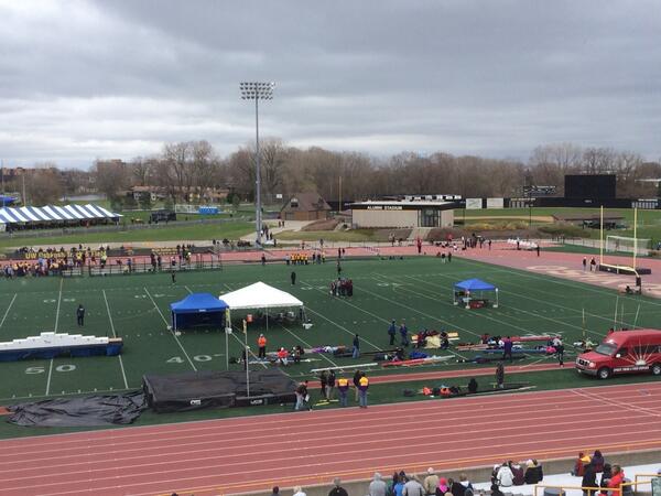 gmatzek's tweet photo. Honored to be the PA Voice for the #WIAC track & field championships. #UWOshkosh #usedtobefast http://t.co/GnRM7OU7x0