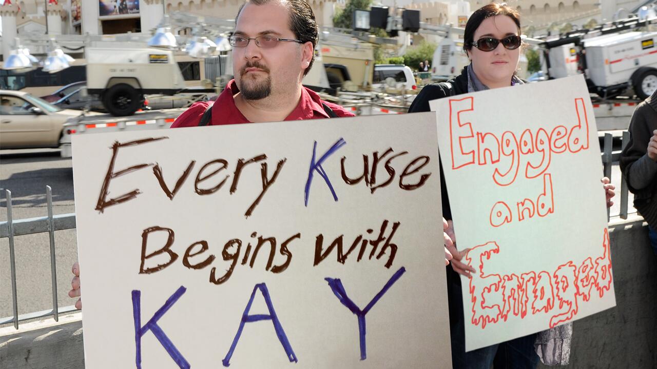 The Onion On Twitter Kay Jewelers Recalls 2 Million Cursed Wedding Rings Http T Co Reez2cwvvj Http T Co Wsnz8wqirw