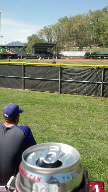 RightFieldRowd's tweet photo. Nice day for some #WCUBaseball http://t.co/sE6kt6IB4C