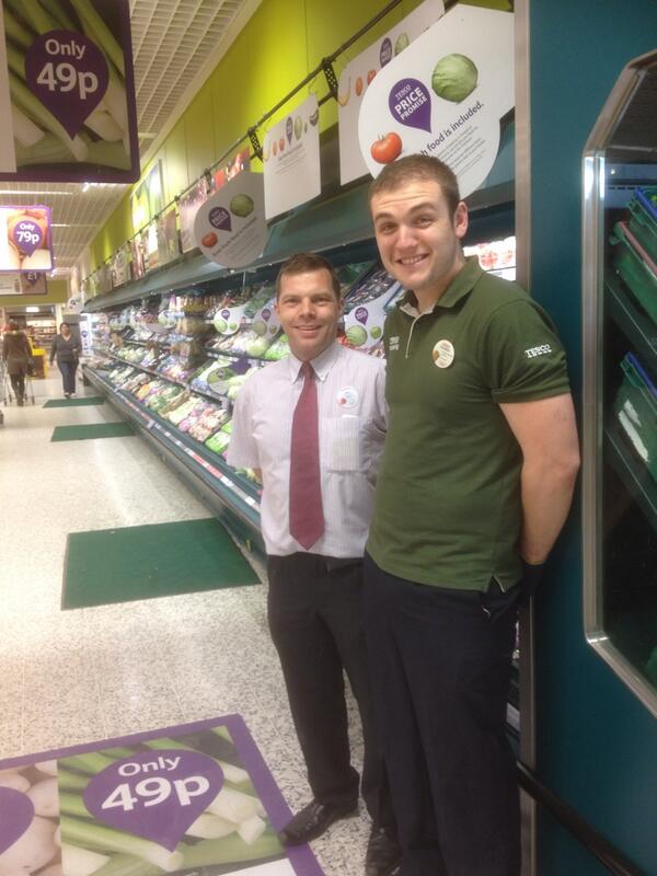 JonSmale's tweet image. 6 o clock at Workington 3429 customers loving our produce department :-)