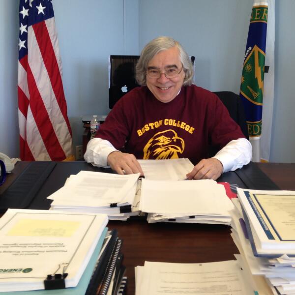 EnergySecMoniz's tweet photo. Wearing @BostonCollege colors to urge students to #ReachHigher w/ @FLOTUS. Completing your education is priceless. http://t.co/3GHyWtm8Bp