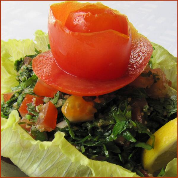 Al_Fawar's tweet photo. Vous voulez un brin de fraicheur ? Profitez d'un famille ou entre amis pour déguster #taboulé libanais chez #AlFawar! http://t.co/5E97bVvKUT