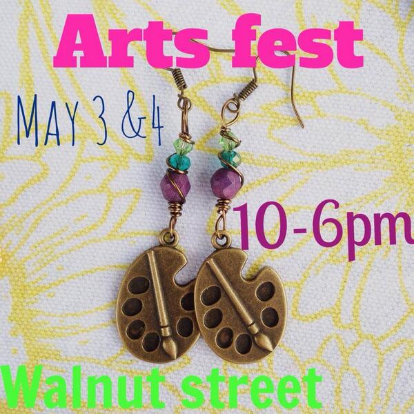 FunkyRelics's tweet image. Stop by Walnut Street and say hi! Look for the pink tent!  #sgf #spfdartsfest #SgfArtsFest @SpfdArtsfest
