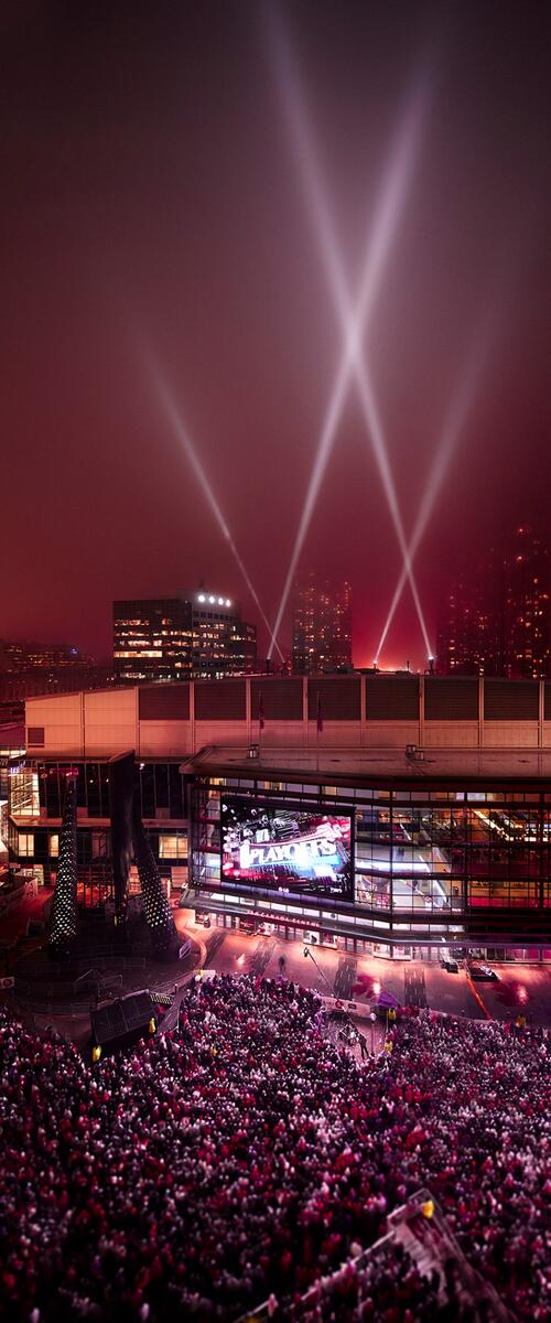 Raptors's tweet image. Gates open for tonight's Party In The Square, Presented by @Bell. Can we top this scene from Game 5? #RTZ #WeTheNorth