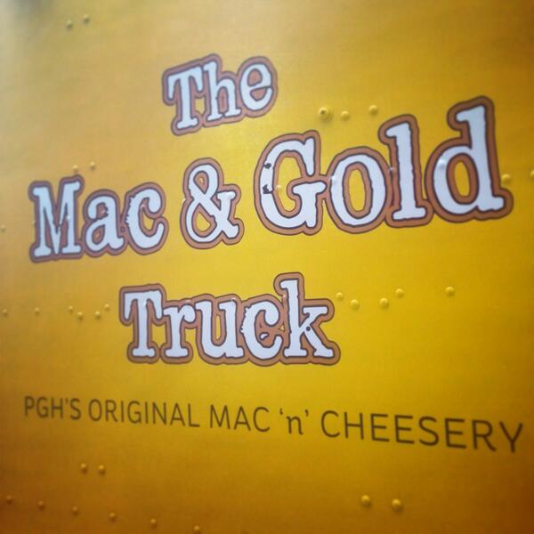 BraddockFire's tweet photo. If your looking for dinner plans go see @macandgoldtruck and get yourself some delicious Mac and Cheese!!! http://t.co/sKU9sfjBwZ