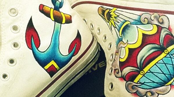 Robertissssima's tweet image. #CustomYourStyle #Converse #Shoes #Painting #Art #OldSchool #Colours