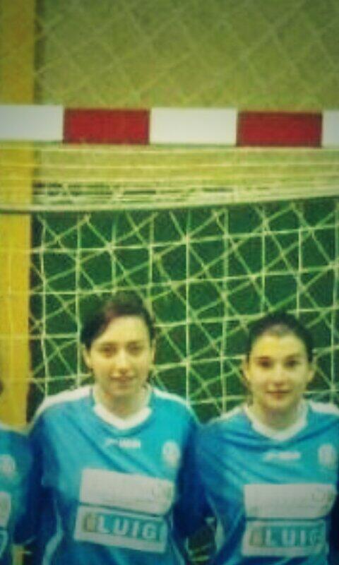 Marieta_6's tweet photo. Muchas Felicidades Madivalle, te e dicho todo ya ,te prometo muchas cosas y tu estirón de orejas ;) te quiero idiota http://t.co/7sPETByITj