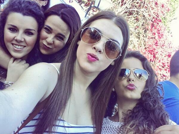 94Meen's tweet photo. Hoy mis buenas noches para mis guapas  ♥ http://t.co/mz0S4nO9K7