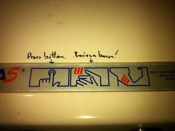 JS_Bui's tweet image. Les petites blagues de la vie qui font rire de bon coeur :P #PressButton #Receive Bacon