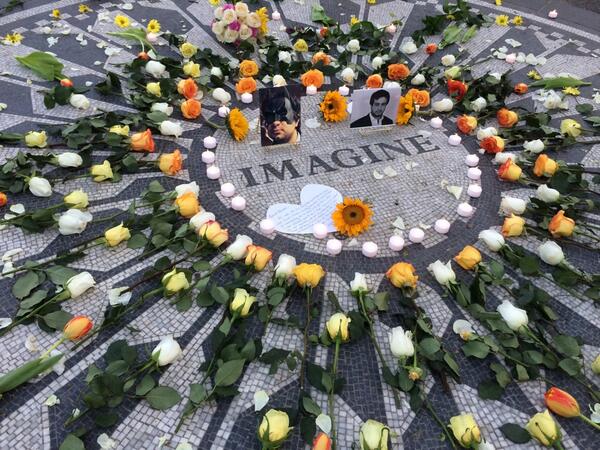 trekkinglens's tweet image. A lot of random tourists have a picture of @Bassem_Sabry&apos;s memorial #spreadinginspiration #nyc #centralpark