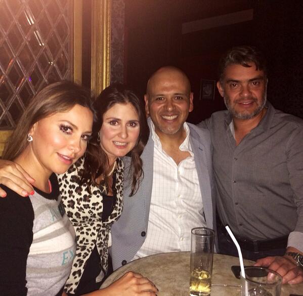 GABYRAMIREZTV's tweet image. En el #Cafe22 en la #condesa #mexdf con @reynaldolopeztv @musicbetty @renefranco una noche dedicada a @luisercanito