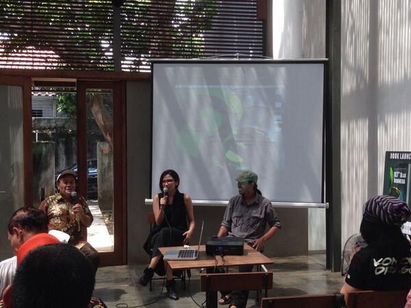 Talkshow bersama tamu undangan, <a href="/Riza_Marlon/">Riza Marlon</a> &amp; jg artis <a href="/dindakanyaa/">Dinda Kanyadewi</a> yg pny ketertarikan thd keragaman ular Indonesia