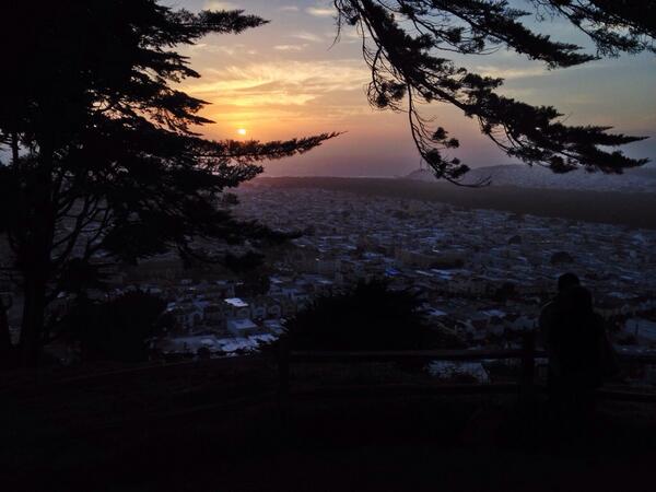 randombetic's tweet image. hills above San Francisco overlooking the ocean #eyephone