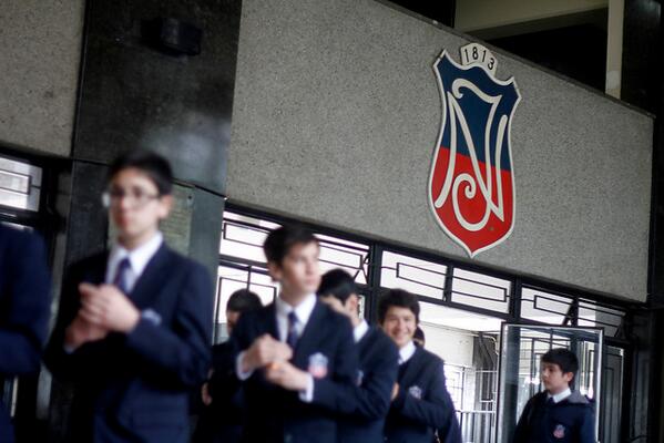 chilesiempre's tweet photo. @Josefcolagos pdte de @jovenesxchile publica carta en @latercera respondiendo a pdta FEUC. http://t.co/VWmZ556SAP http://t.co/UAHiWTxIvi