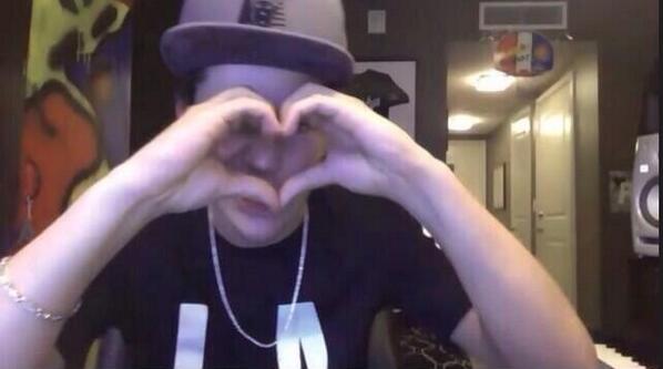 ❤️✌️ tweet media