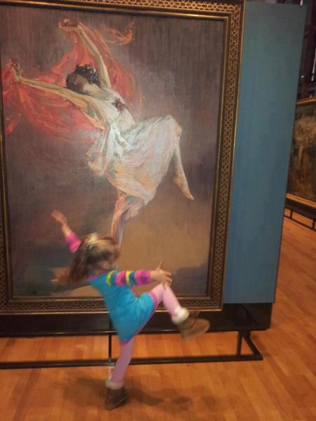 drdada's tweet image. This photo beautifully sums up my philosophy of #art #museum #education/appreciation