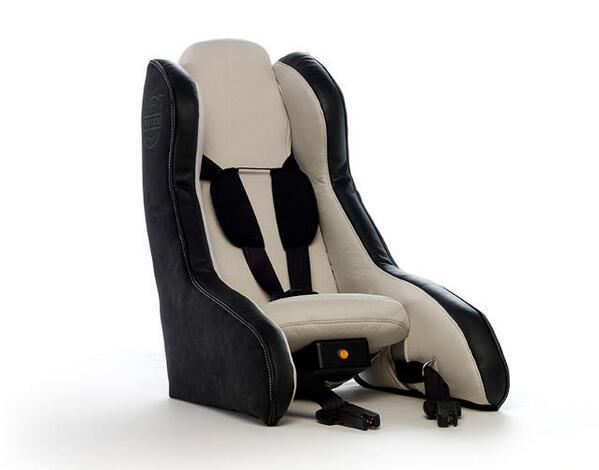 This inflatable car seat blows up in just 40 seconds. f-st.co/eW7u7WE