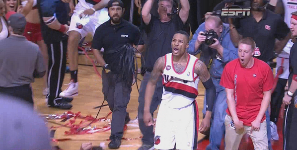 DailySnark's tweet photo. DAMIAN LILLARD TIME (VID): http://t.co/lLIyQPWiRx http://t.co/WlrEKmu9An