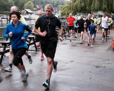 Maidstonepkrun's tweet photo. The #Maidstone sun is shining (looked out the window, it's true), so put on those running shoes &amp; bring your barcode http://t.co/gPw8izRjlQ