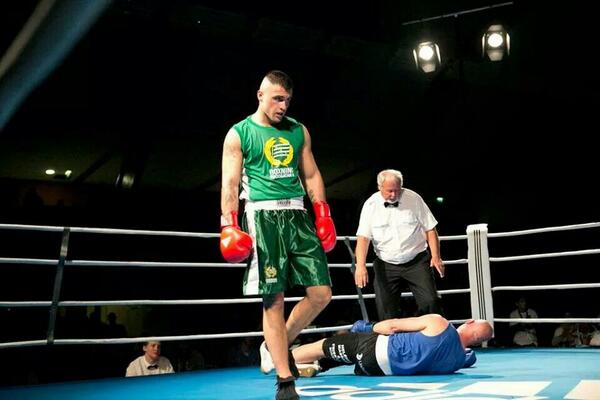 Tack alla för igår!! 💚👊 #bajenroughhouse #bajen #eriksdalshallen #hammarbyboxning Ses nästa gala! foto:Peter Jonason