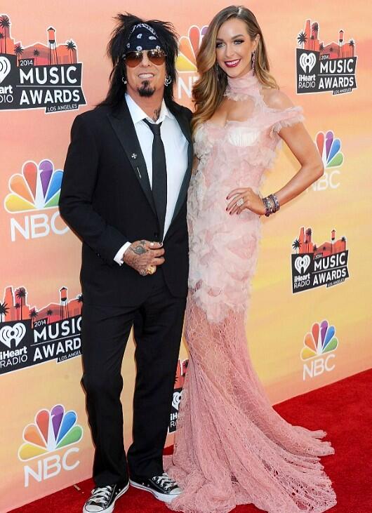 Courtney Sixx tweet media