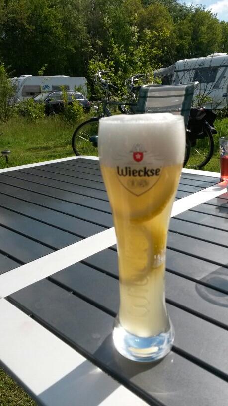 devilbabe7's tweet image. Good day, sun and a tasty beer....I won't complain!
