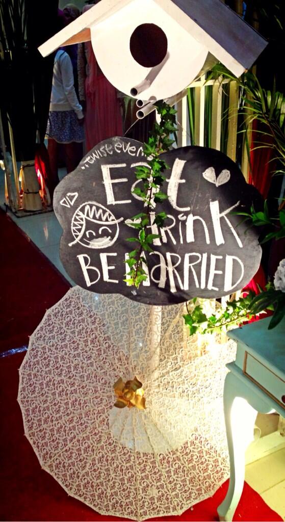 twistisyou's tweet photo. Eat, Drink, Be Married! #VintageChic #PutiEvan #SeskoAD #TwistEvents http://t.co/uYmx52xJTk