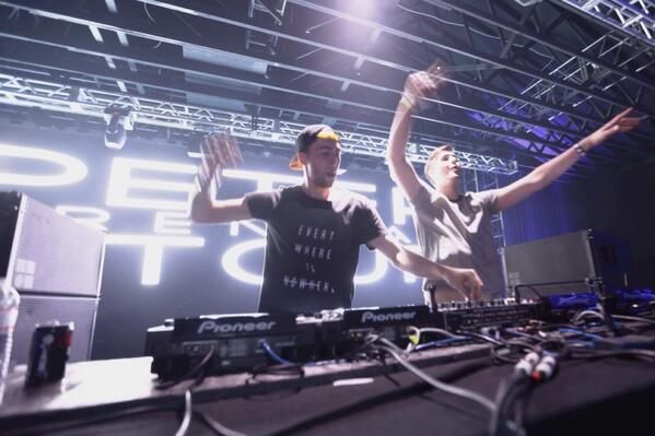 hiephotography's tweet image. Amazing show with @TCUPofficial and @DJPeterBrennan last night. Great meeting @dougvansant!