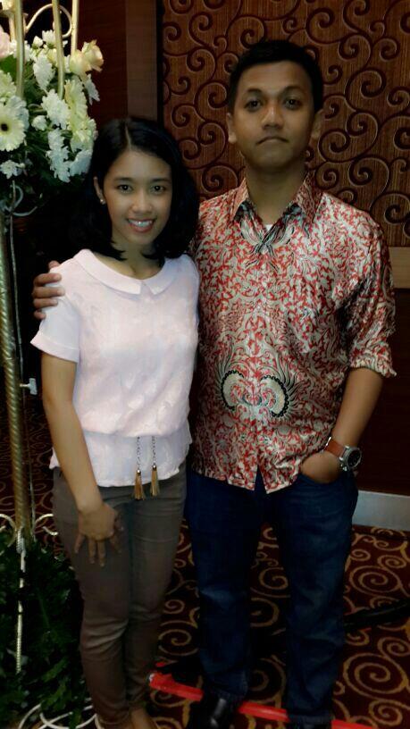 nikenacil's tweet photo. Sering2 dateng kondangan biar nular :p @tomotomtom http://t.co/Mrfq3zkShc