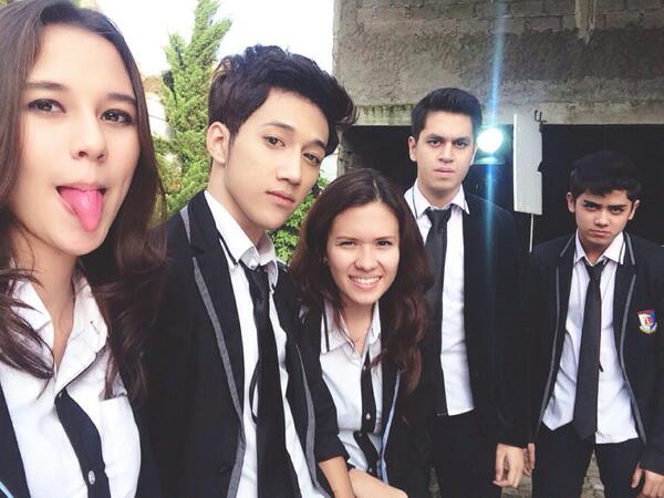 alysyarief's tweet photo. Yooo siap2 #GantengGantengSerigalaSCTV #GantengGantengSerigalaSCTV
Tayang 18.30 WIB http://t.co/HlClnSUs9z