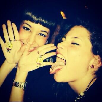 Cindequilo's tweet photo. Felicituten @Lourdes_Poveda! Nos loveamos y lo sabes! 😌😏😎😍 http://t.co/lHwJenx7Wk