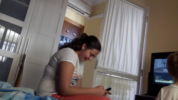 gamboafran12's tweet photo. Valiente tia mas tonta jeje!!;) http://t.co/XQSom2m4yX