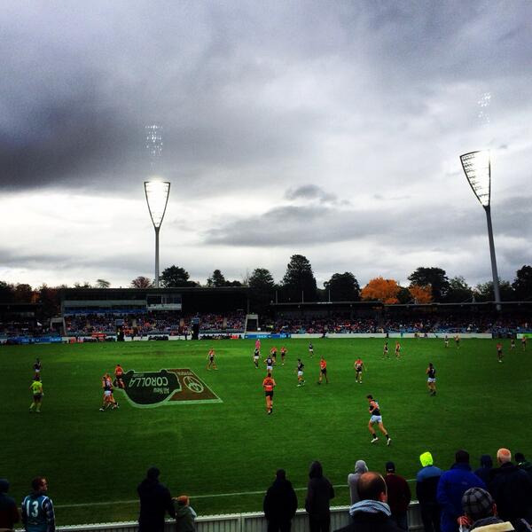 BeamesAssoc's tweet image. A beautiful #Canberra arvo at the @GWS_Giants game @jackmasters13