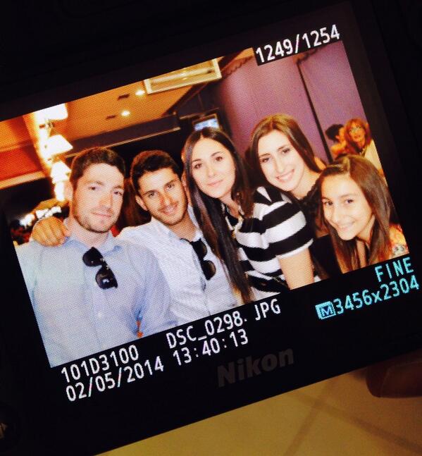 AnaMaartinez_'s tweet photo. De comunión! @martabombas @adrian_lopezgar @Alex_Guiropa http://t.co/RVERNSwUgi