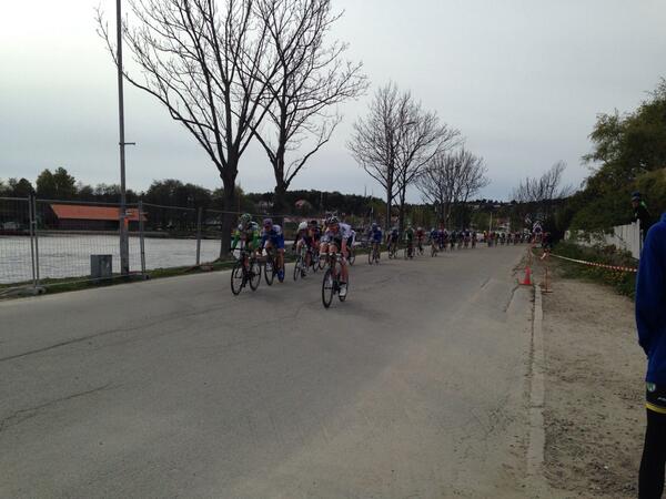 LCKjr's tweet photo. To runder igjen, samlet felt. Våre er med. Dette blir spennende! http://t.co/CFP4VOatYH