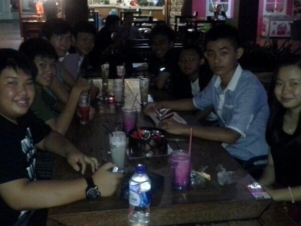 Happy celebration  dude...thanks for celebrate your 16th Birthday <a href="/pasarsegar_btm/">Dermaga & pasarsegar</a>  <a href="/DermagaCulinary/">DermagaSukajadi</a> WUATB....