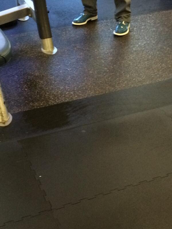 MichaelCautillo's tweet photo. Yes, this guy is working out wearing blue patent leather Gucci loafers. #welcometola #weho #wehoproblems http://t.co/ILsNGS9OXH