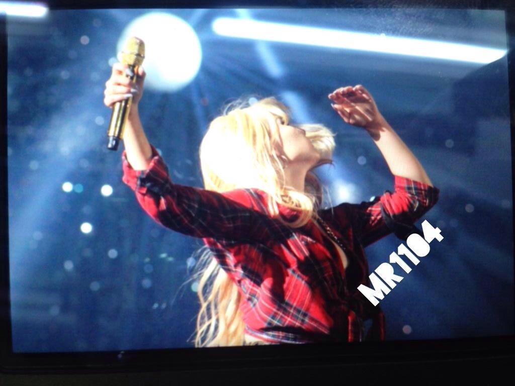 BmtvIkOCEAAtt7U.jpg:large