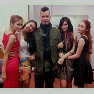 Agung Cahya tweet media