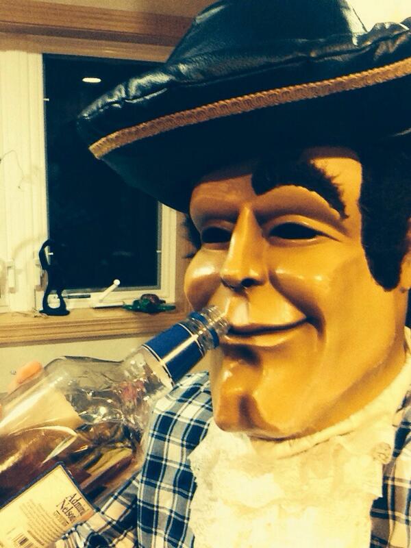 NotAppletonEast's tweet image. Have fun at prom, Patriots!