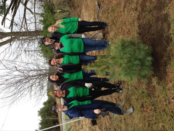 forestscanada's tweet photo. Enbridge makes a difference with the #communitytreeplant http://t.co/mDbmcLF5FC