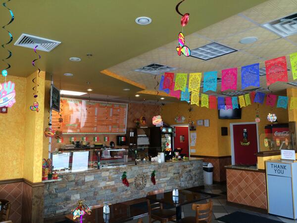 Taco_maya's tweet photo. Come celebrate Cinco de Mayo with us this Monday!! We are getting ready for the big party! http://t.co/kAHFI4GRsu