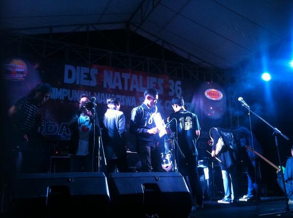 Last Ska untuk malam ini. Mari kembali berdanSka bersama Sunday Eleven!!  #DIESNATALISHMGD36th