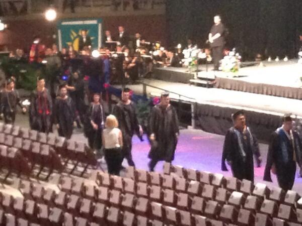 Preston_Collins's tweet photo. Congrats to @dswartz_68 !!!!!! CSU Pueblo 2014! @1markswartz http://t.co/ZPan484gUv