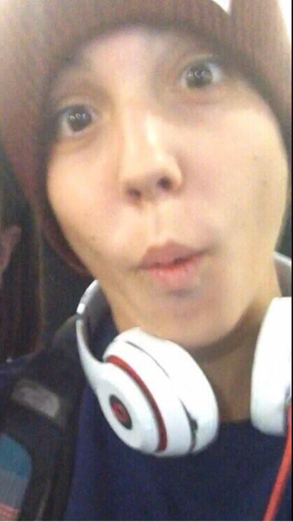 I'm crying 😭😭😭😭 how can anyone hate on him for any reason. he's so ducking perfect 😍😭😍😭😍😭😍