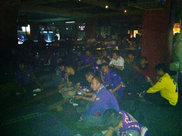 saya romanisti berharap fiorentina menang :-) RT <a href="/ViolaClubINA/">Fiorentina Indonesia</a>: Sabar menunggu kick off