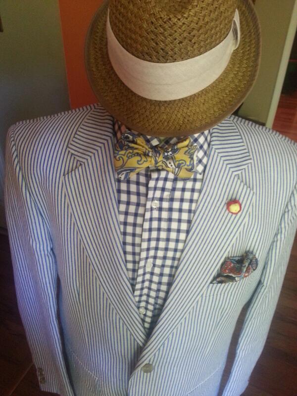 DandyPocketShop's tweet photo. #KentuckyDerby is an awesome reason to get excessively dressed up and have a party. Let your inner #dandy shine. http://t.co/HjcDtdjg5Z