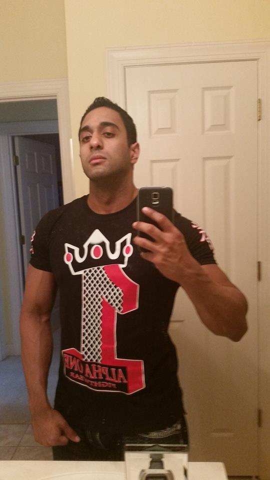 Alphaone32's tweet image. Matt rocking his limited edition alpha one tee